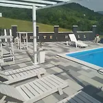 House White Hill Apartman Bihać