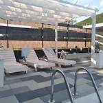House White Hill 아파트