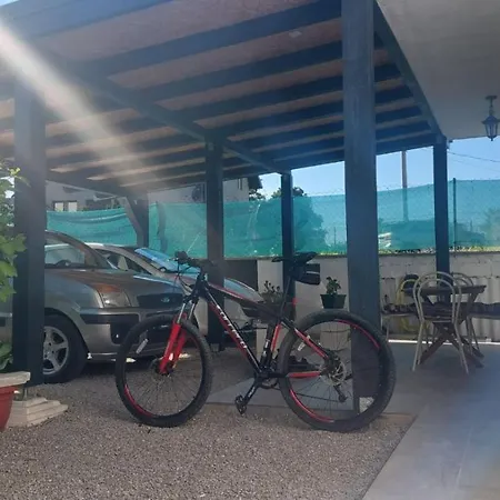 House White Hill Apartman Bihac