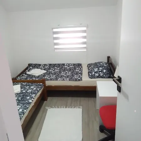 House White Hill * Bihac