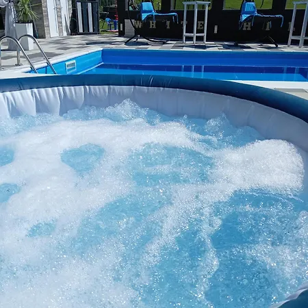 House White Hill Apartman Bihac